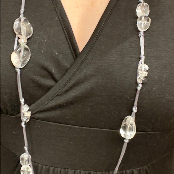 Long necklace in grey with clear beads - Picture 2 of 3